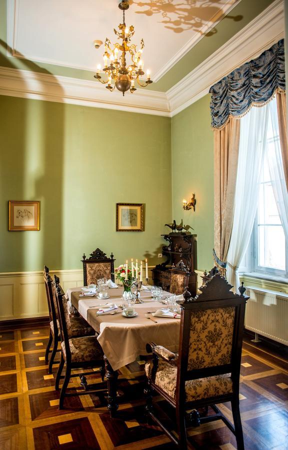 Palac Racot Kościan Exteriör bild